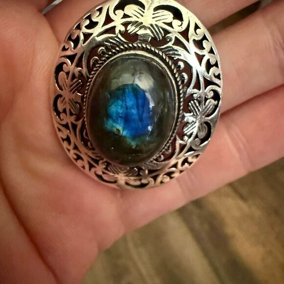 Stunning Large Oval Labradorite Necklace Pendant Womens Statement Piece New - Picture 4 of 6